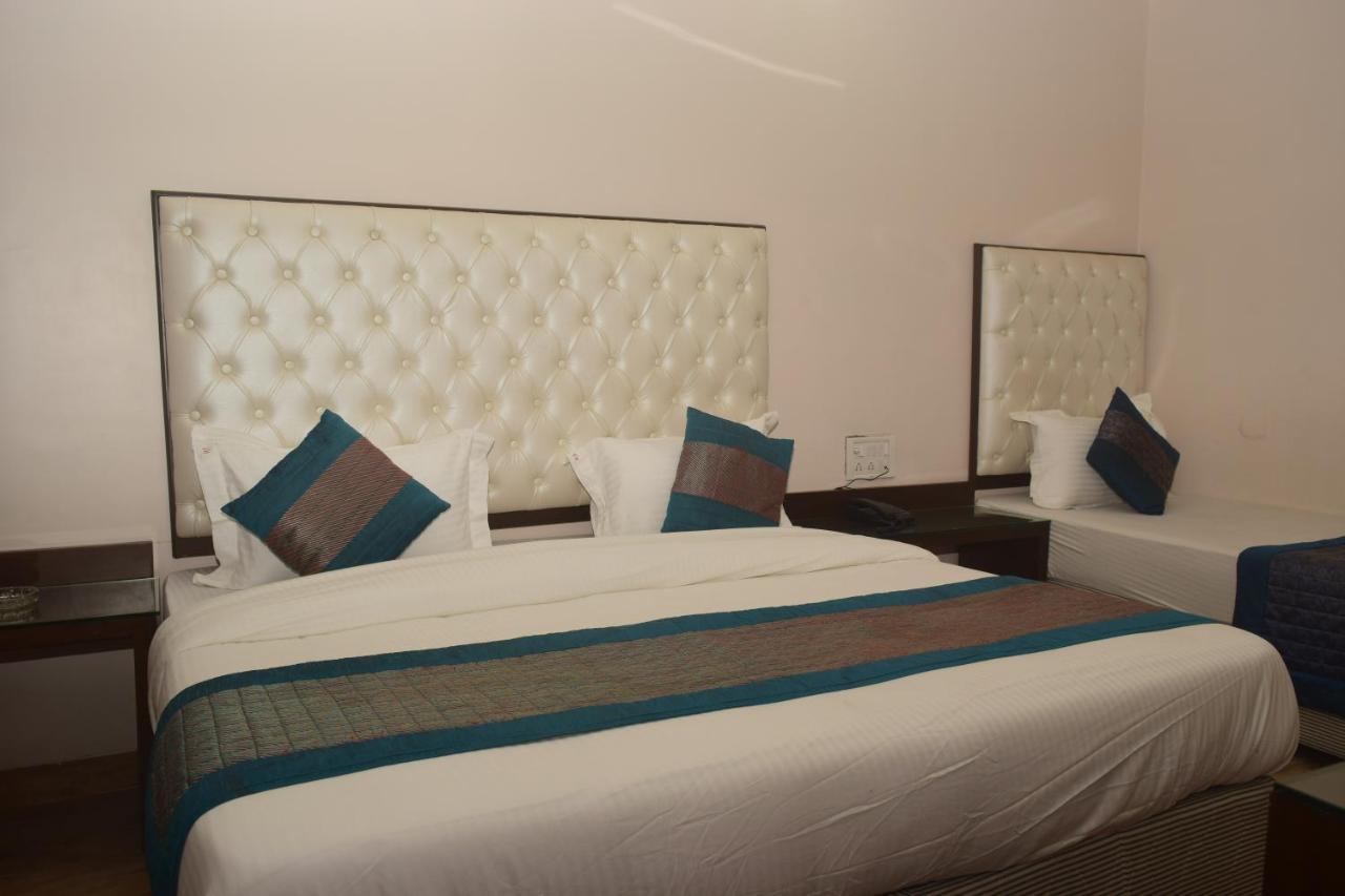 Hotel Kabeer New Delhi @ New Delhi Railway Station Exterior foto