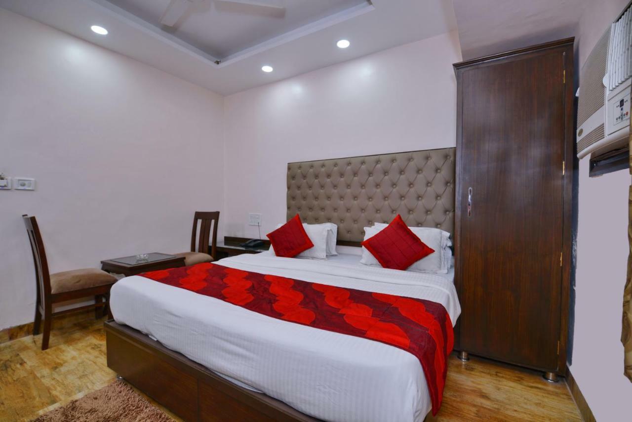 Hotel Kabeer New Delhi @ New Delhi Railway Station Exterior foto